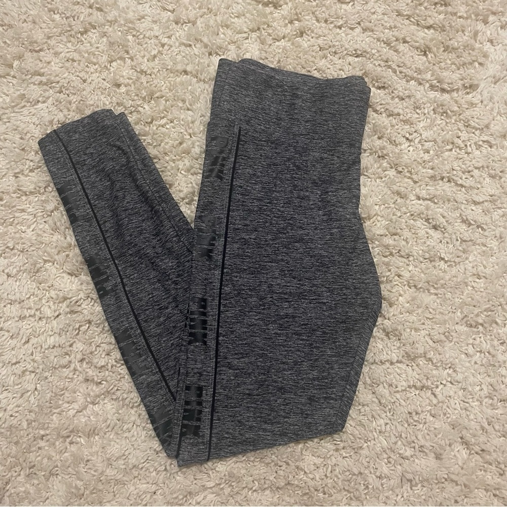 VICTORIAS SECRET PINK yoga leggings size small